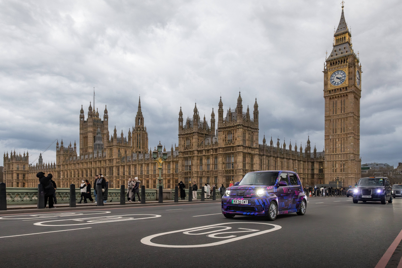 SMALL_537636_Super_EV_Concept